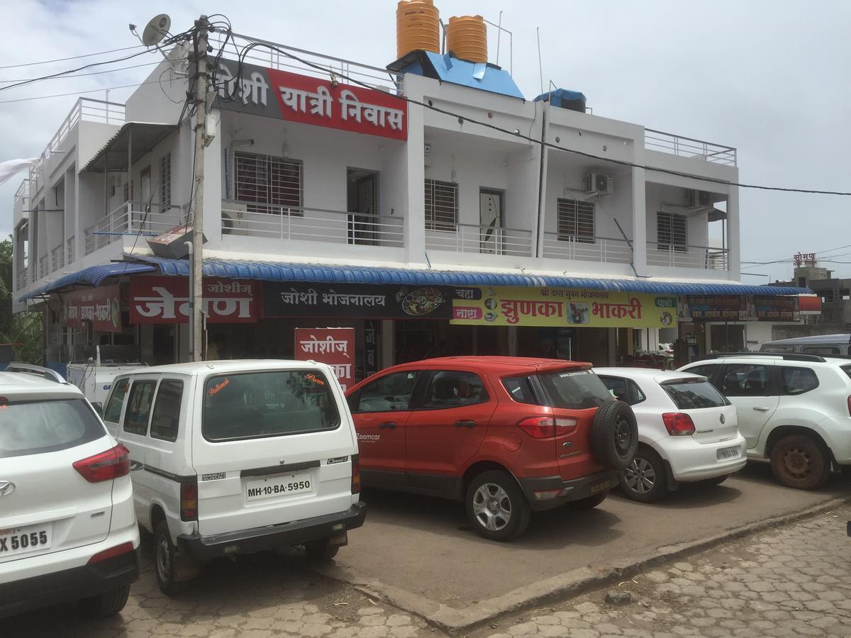 Joshi Yatri Niwas Hotel Kolhápur Kültér fotó